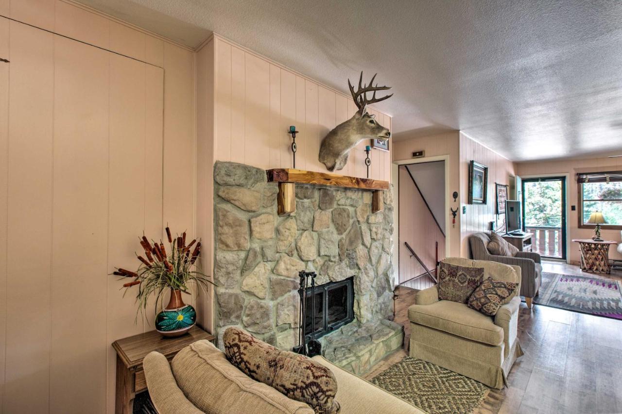 Red River Ski Condo On Main St - Mtn View! Екстер'єр фото